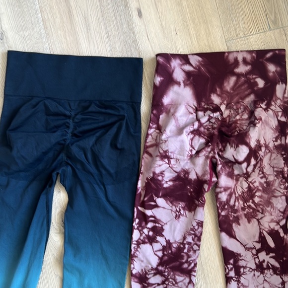 2 pair seamless leggings - Picture 3 of 5